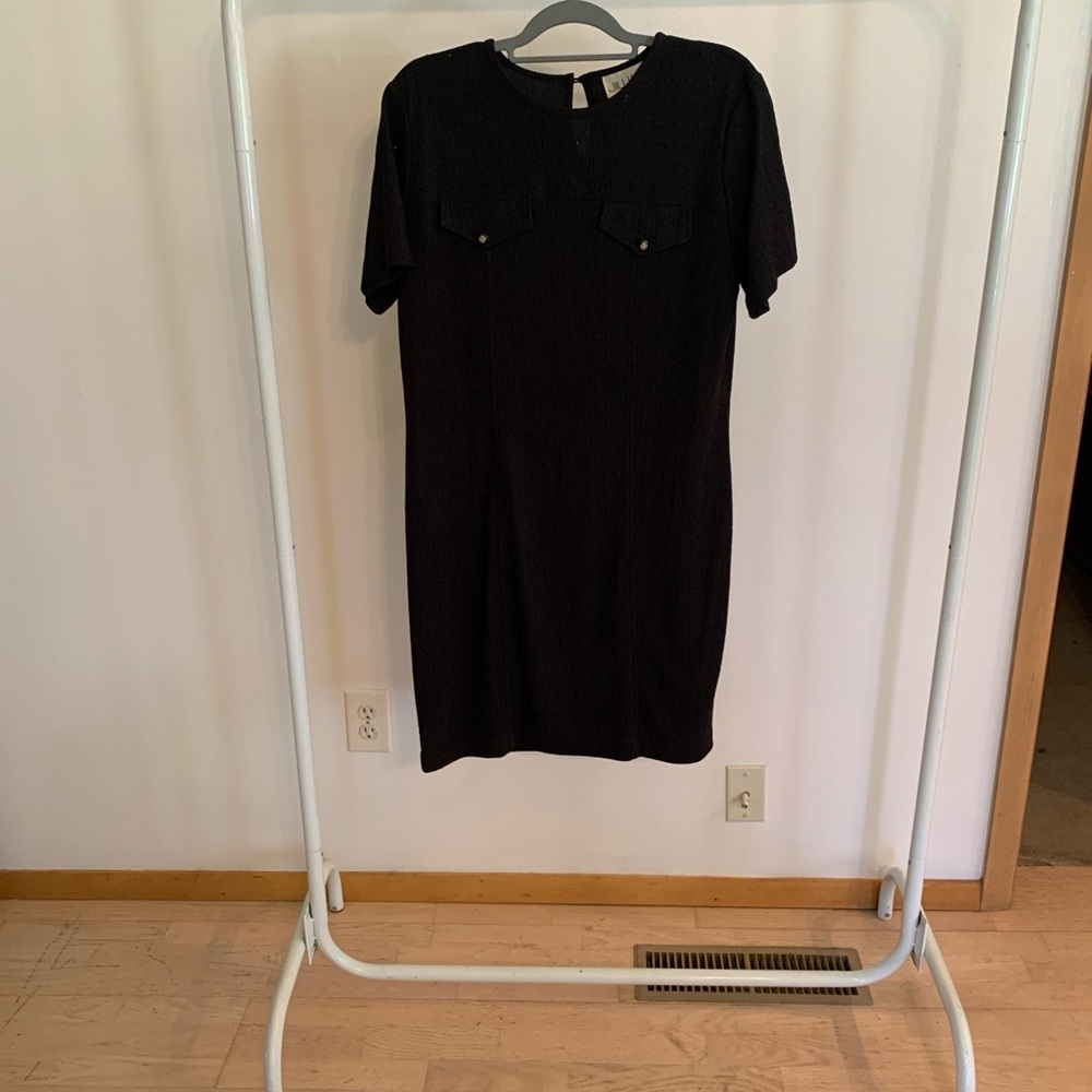 Elegant Black Short Sleeve Mini Dress
